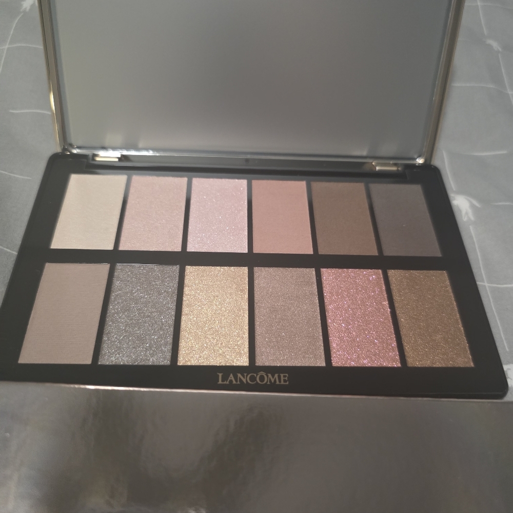 NWT Lancôme Rose Gold Eyeshadow Palette - Picture 2 of 5